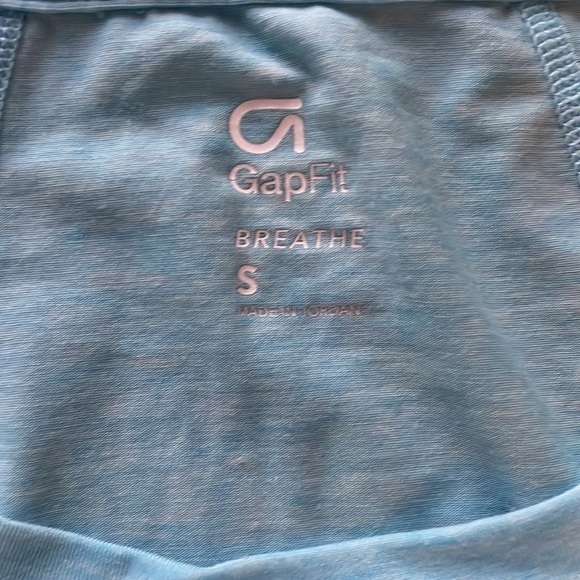 Gap Fit workout top S - Picture 2 of 3